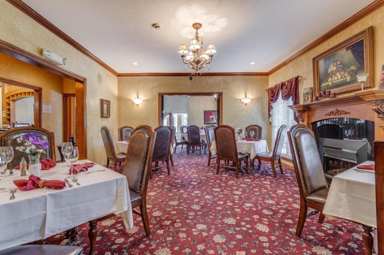 The Whispering Pines Inn Norman Exterior photo